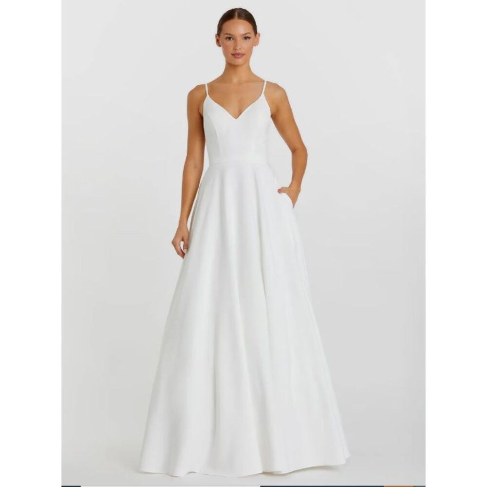 Ieena for Mac Duggal Women's White V-Neck Formal Long Dress Size 2